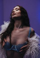 Миниатюра Индивидуалка Veleri Центральный Фотография 