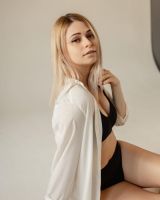 Миниатюра Индивидуалка Каролина Центральный Фотография 