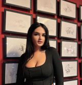 Миниатюра Индивидуалка Кортни Калининский Фотография 