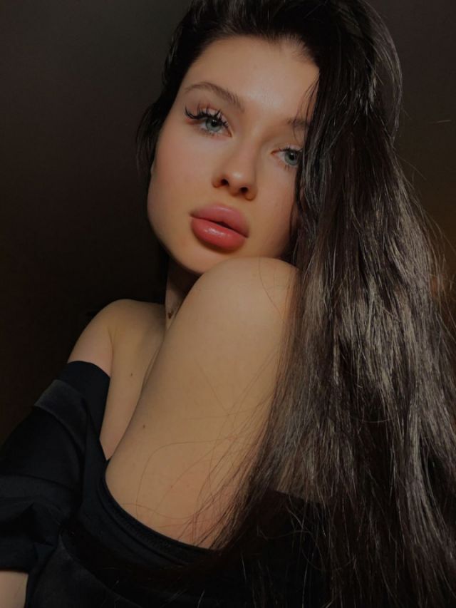 Индивидуалка Паула Кировский