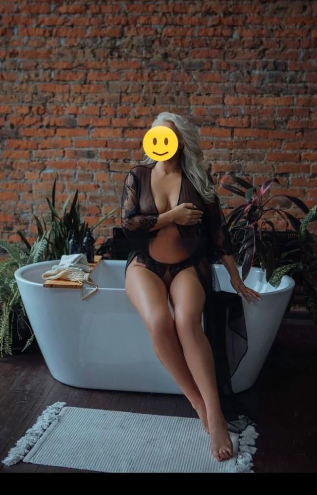 Индивидуалка Елена Октябрьский