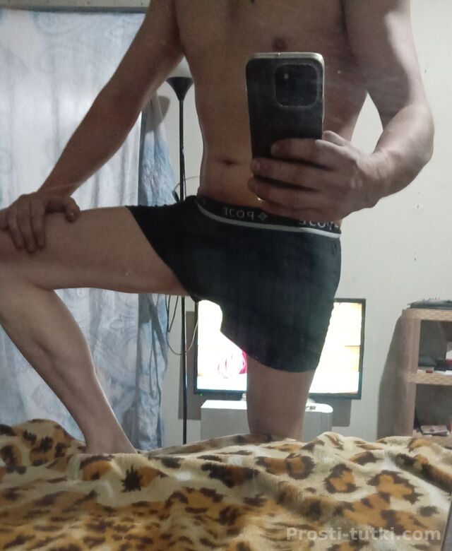 Мужчина Алексей Октябрьский